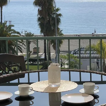 Apartment Lovely At The Nerja