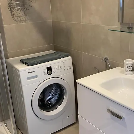 Lovely At The شقة نيرخا